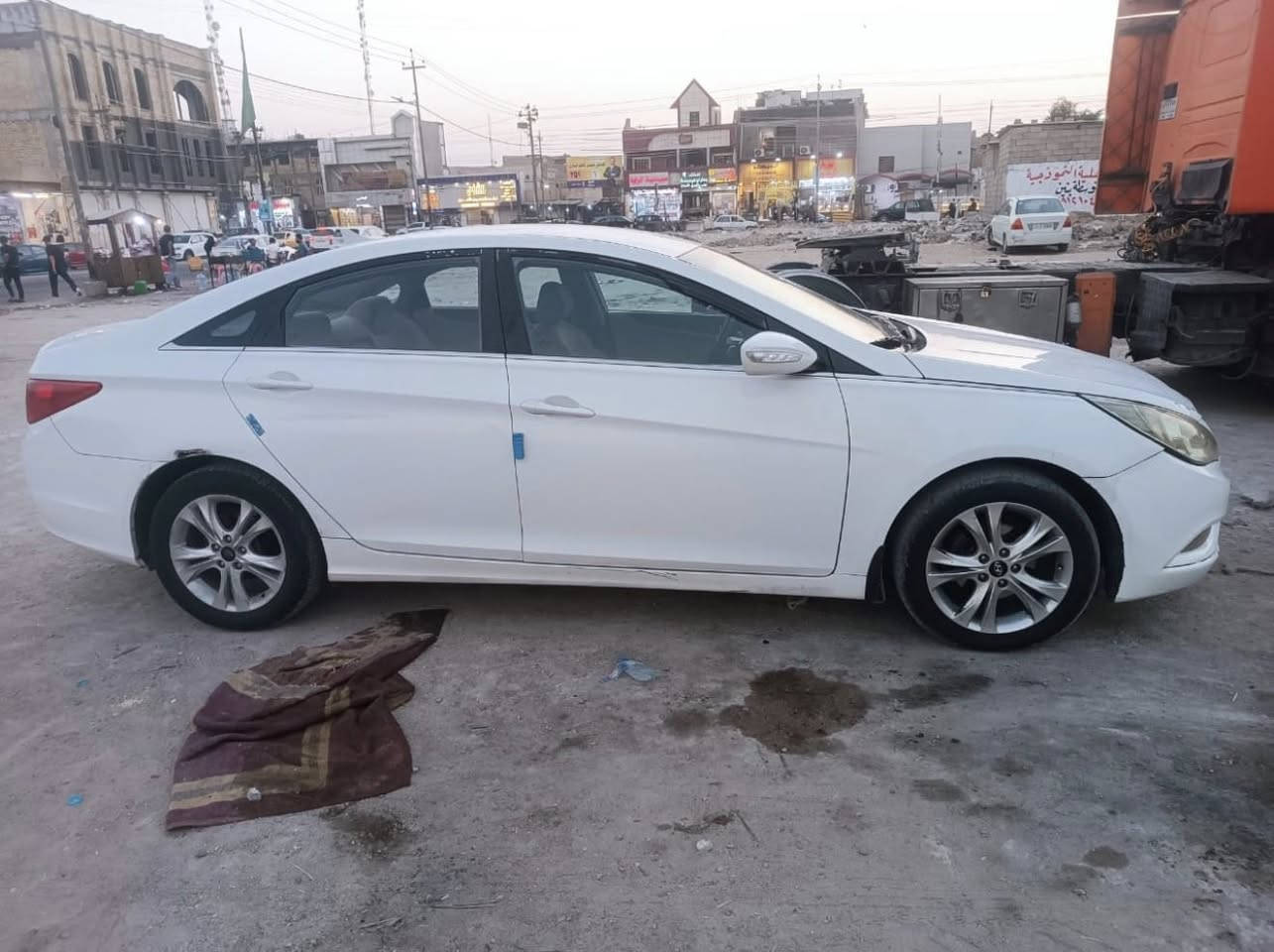 السلام عليكم : سوناتا 2012  خليجي  سياره خير من الله مكينه 2.4 للأستفسار اكثر الاتصال برقم:***********. 
بيع او مراوس بجالنجر
