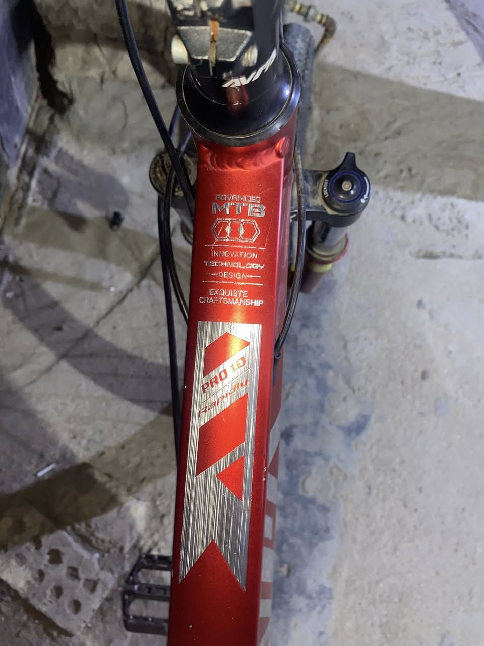 سلام عليكم من رخصة الادمن بايسكل MTB رياضي بعد جديد وكامل ملحقاته الجاملغات وكلسي موجود ويا فقط جان متروك كلشي بي جديد اي عطل مابي تجي تفحص وتشوف بعينك مكاني بغداد مدينة الصدر الاورفلي السعر ٢٣٠ وبي مجال للأستفسار المراسله خاص او الاتصال ب رقم ***********
