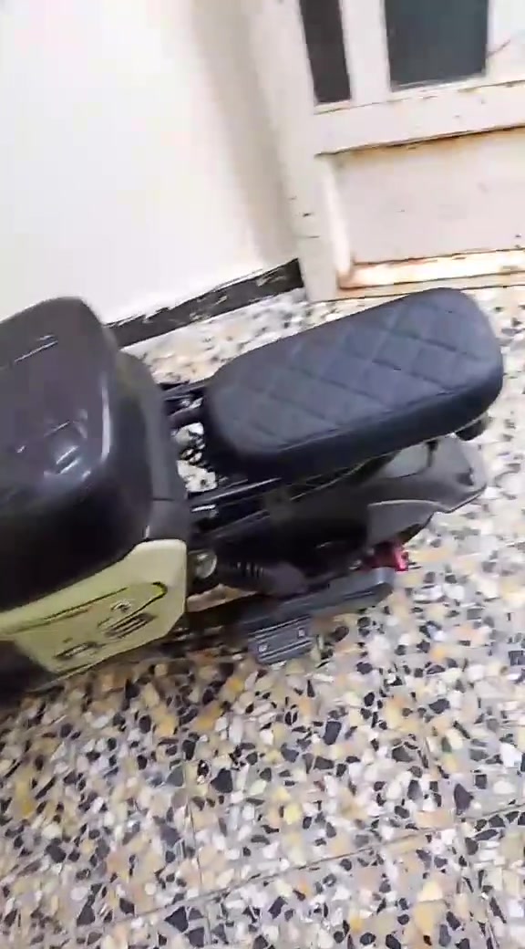 سلام عليكم هاي دراجه البيع ار 9مديل25 دراجه ما متعوبه حلوه بس شادله مدكر كدام سعره 325 وبيه مجال مكاني البصره المشراك رقم تواصل***********
