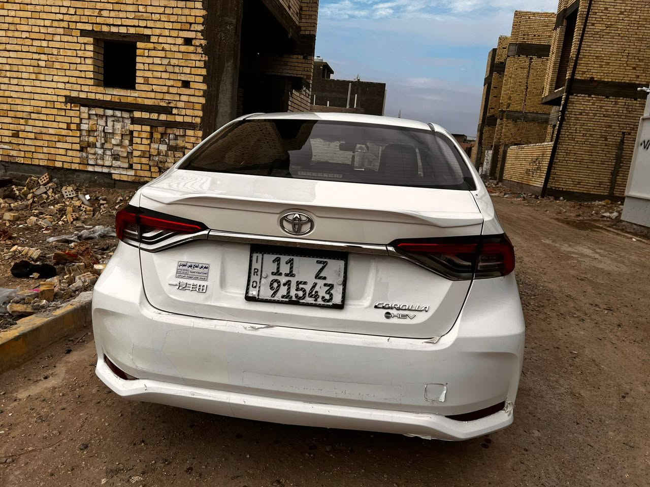 كورلا هايبرد 2025 
ماشية 21 الف سيارة خير من الله 
مكفولة من الضرر وسيارة نضيفة ومرزوقة 
وعلى ايدي مداخلة صيانة ابد والسيارة ما ابيعها لو ما متوازي على بناء لان سيارة متتعوض سعرها 160 وبيها مجال بسيط حم الجية للاستفسار ***********
