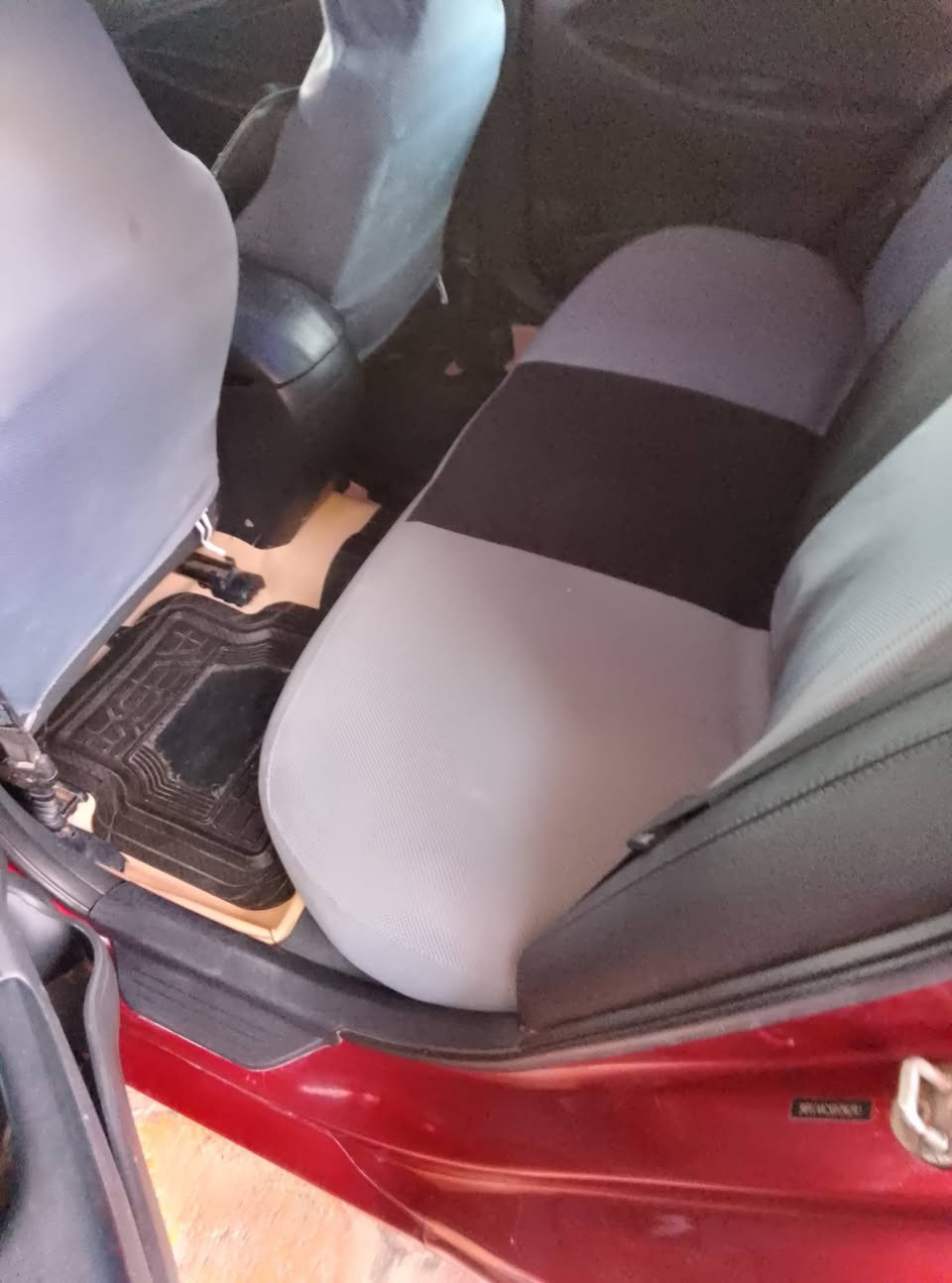 سلام عليكم سوناتا وارد امريكي 2011كلين كفاله عامه عده صبغ دعاميه اماميه فقط كير محرك تبريد حداديه كله جديد معروضه 125وبيها مجال رقم بابل مكان السياره بابل للتواصل الاتصال ***********
