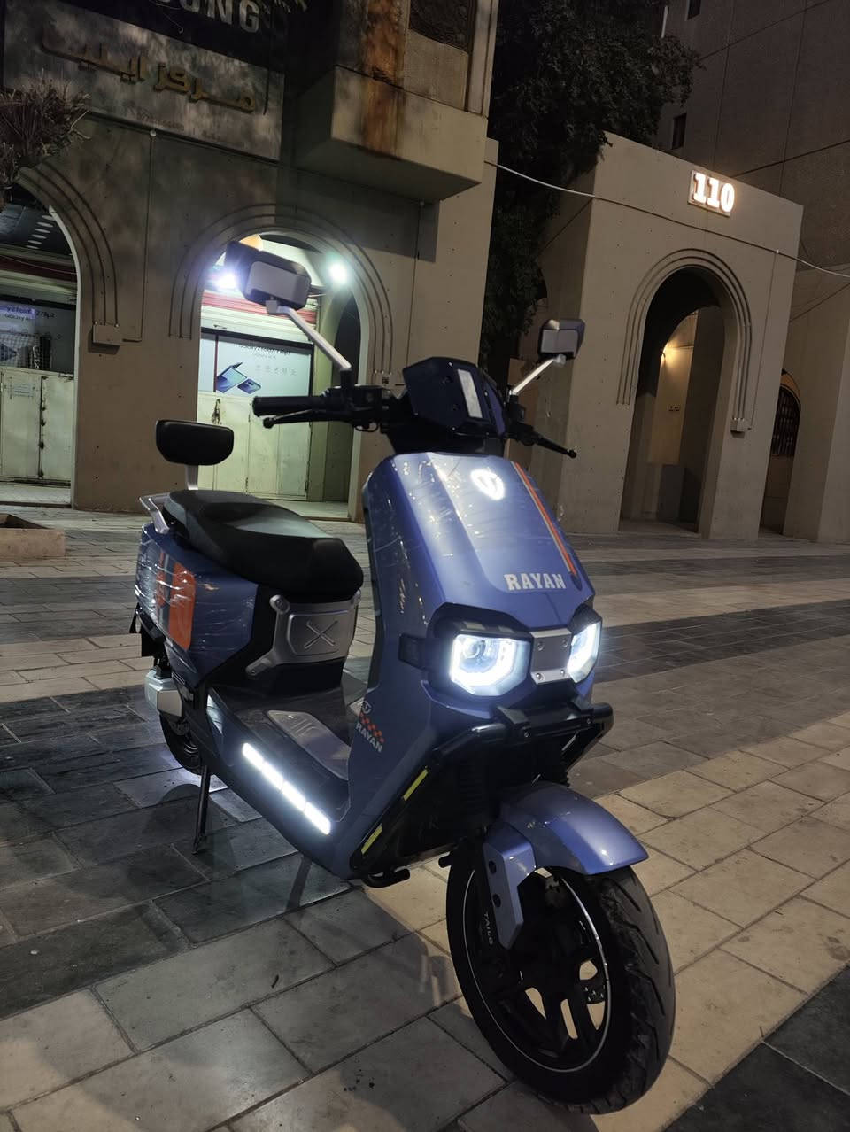 السلام عليكم دراجة شحن ريان وحش الكون جديد زيرو استعمل 15 يوم 6بطارية مسطرة وصل موجود *********** سعر 850 قفل عنوان بغداد سوك الغزل ملف بقدرة 2000واط سرعه 80 حقيقي
