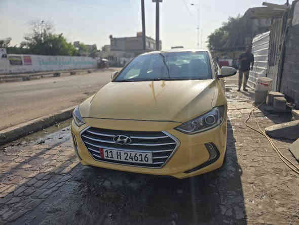 السلام عليكم النتر٢٠١٧ ماشيه ١٠٧سياره صبغه ثانيه معمره كير مكينه مكفوله بيها بدايه الغد ول شاصي سياره كلها ليبل واحد عده جاملغ جهت اليمنه سنويه ٣٠ بسمي مكانها البلديات قرب ملعب صناعه ***********
