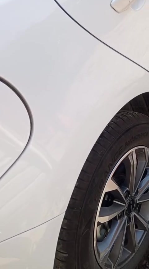 تعديل على البارد سياره بي واي دي قبل وبعد الانتهاء منها
سمكره وتصليح دعاميات سيارات حديثه باادراه حيدر السمكري بغداد هاتف ***********

