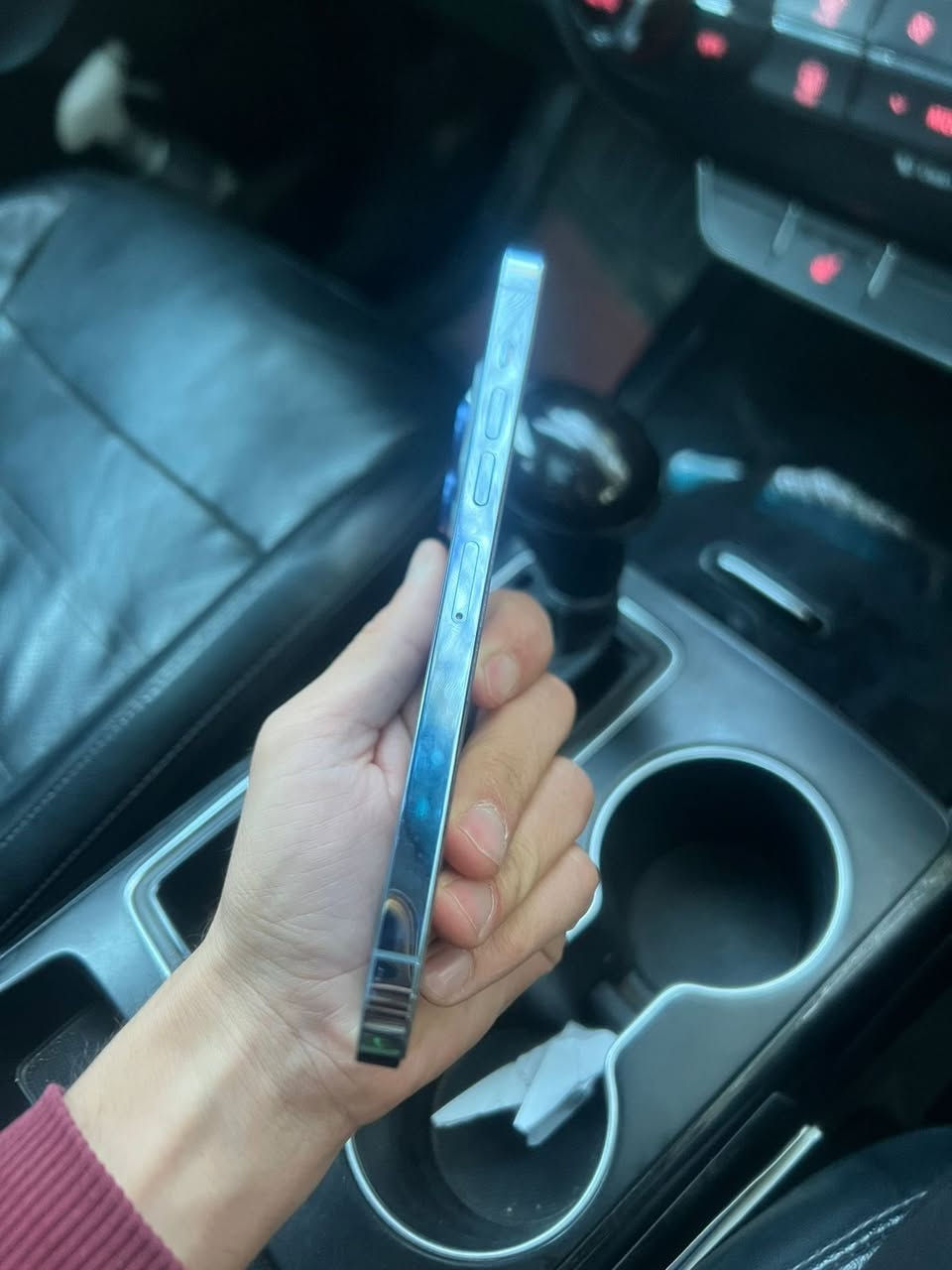 السلام عليكم
ايفون 13 برو ماكس الجهاز جديد (مكفول كفاله عامه )
نضافته 100/100
شرط تفحص حاسبه . استخدام قليل جداً 
بطاريه 95 
ذاكره 265
السعر 750 بي مجال بسيط 
الاستفسار ***********
