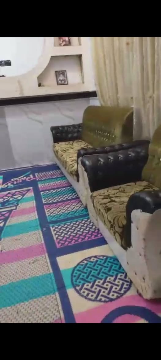 تخم للبيع نضيف 5قطع 10مقاعد اي ضرر مبي سعر150بي مجال شراي خاص عنوان قطاع


**إذا كنت صاحب هذا الإعلان وتريد حذفه لأي سبب، رجاءا أرسل رسالة إلى الدعم الفني**