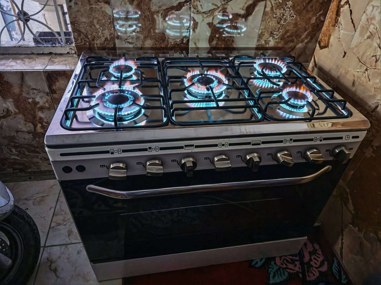 طباخ 5 عيون جيد بالكارتون استعمال 10 تيام فقط سبب البيع ضيق المكان ماخذة ب450 رايدة ب350 مكاني بغداد مدينة الصدر


**إذا كنت صاحب هذا الإعلان وتريد حذفه لأي سبب، رجاءا أرسل رسالة إلى الدعم الفني**