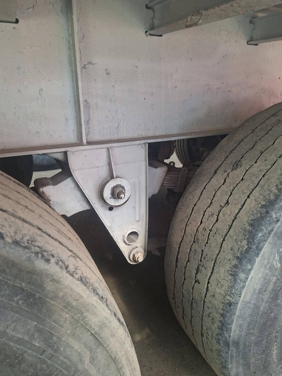 عربانه اوربيه جاهزه للعمل مكانها بغداد الطالبيه سعرها ٤٠ورقه سبرنك تك تاير ***********
