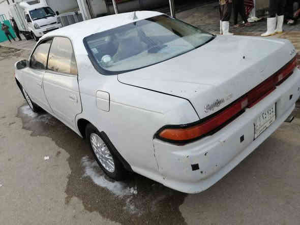 سلام عليكم مارك للبيع بيها كصه جنطه سياره جاهزه كير ومكينه كله جديد تخم تاير السعر ٣٣
