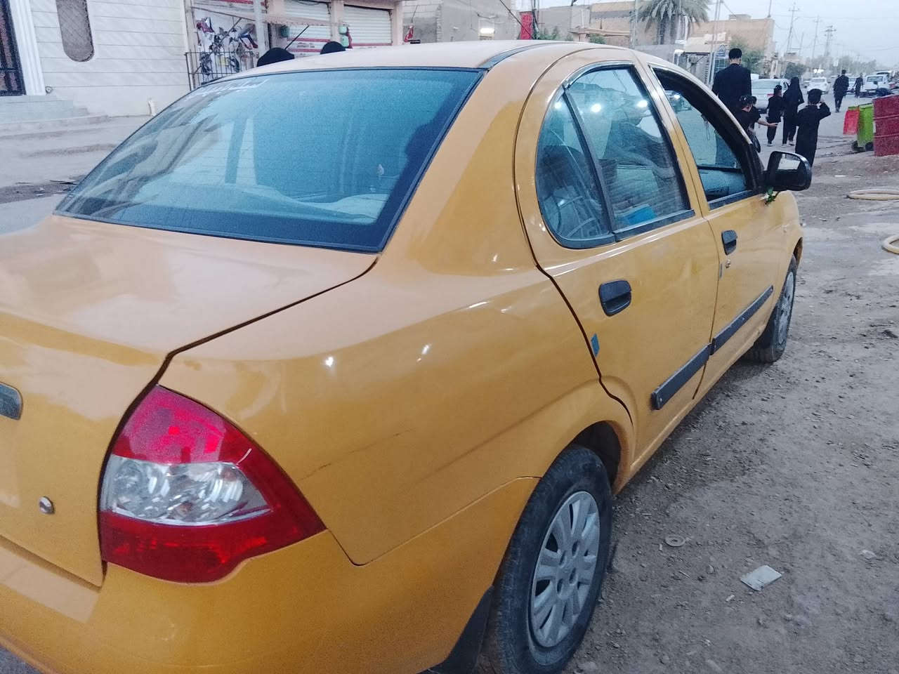 السلام عليكم البيع طيبه موديل 15بغداد دولي سنويه مجدده تحويل مباشر مكينه وكير جديدات حداديه جديده كهربيات شغاله السياره مكفوله مبيه نقص جاهزه من كلشي السعر 30وبيه مجال مكان السياره الدوانيه قضاه الشاميه رقم الموبايل ***********
