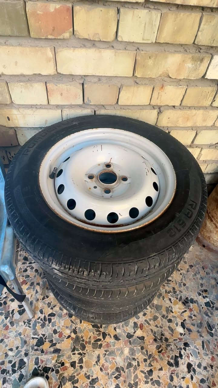 ويل كب قياس 14 نضيف ويا تاير نص عمر انطيك ويل وتاير سعرهن ب125 قفل مكان بغدا. زعفرانيه ***********
