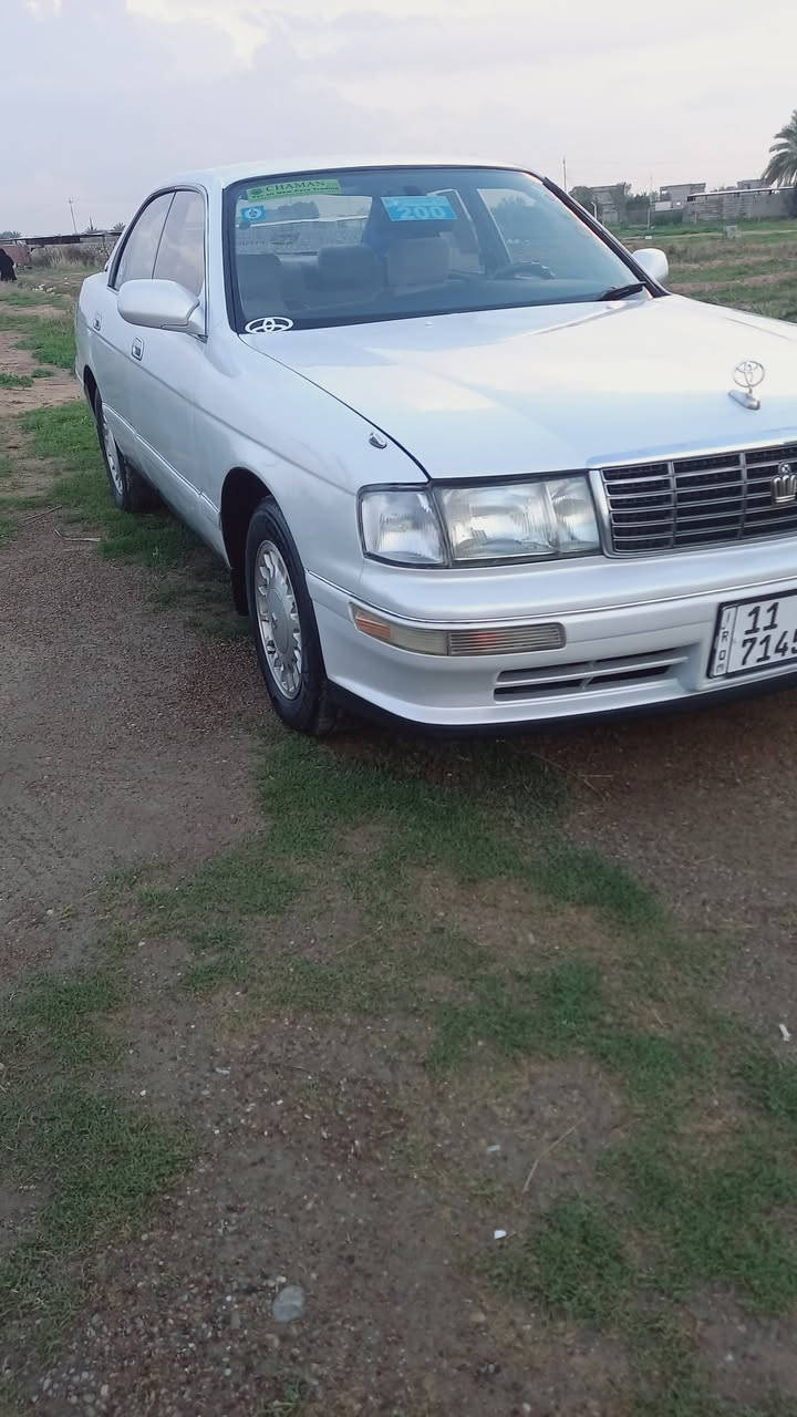 السلام عليكم كراون بطه موديل ٩٥ رقم بغداد دولي  لل٣٠ تحويل مباشر مكفوله من الكص والضربه والعيب الشرعي  كفاله عامه مكينه كير  تبريد صدر جديد تخم تاير جديد شاشه كهربائيات كامله ماناقصه شي مال جناي للاتصال *********** مكان صلاح الدين بلد
