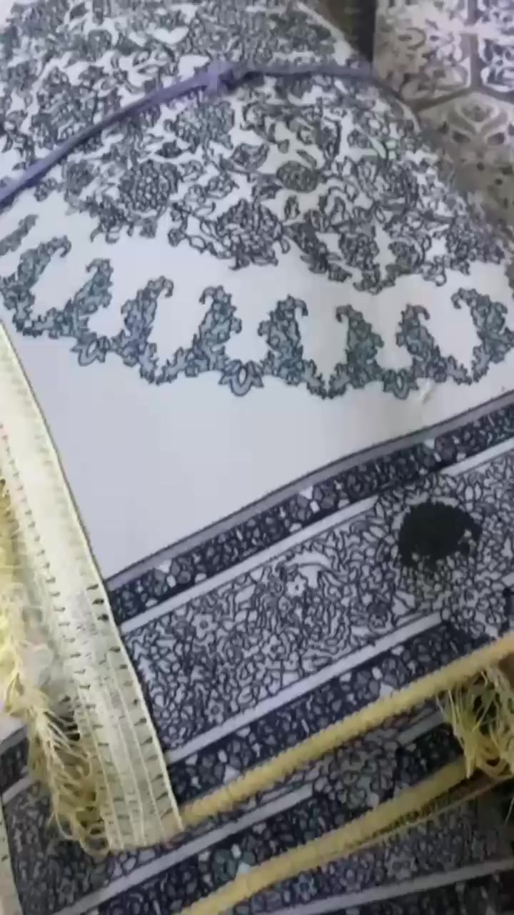 مدات ثري دي زوجين كلهن قياس ٤ متر استخدام قليل نظيفات اريدهم ب10


**إذا كنت صاحب هذا الإعلان وتريد حذفه لأي سبب، رجاءا أرسل رسالة إلى الدعم الفني**