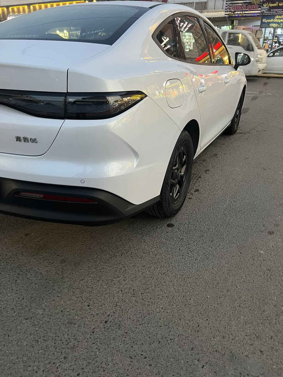 ي واي دي سيل فايف زيرو عدد 2مرقم مثبت لوحات وسنويه ماشيه عالكد الترقيم فقط سعر 19مليون  قفل او (126ونص )صافي بدون دلاليه ملحاقته كامله مكانه عامريه ***********
