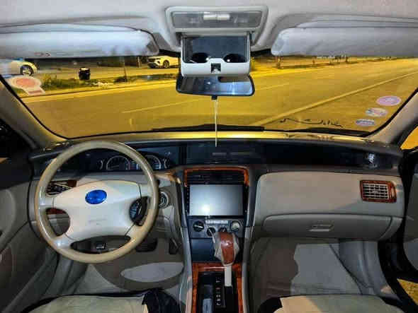 توێتا ئەڤەلۆنمۆدێل ٢٠٠١پێش و پاشی کەپسە هیچ لێدراوی و مەعجونی نیە کامل بۆیاخ کراوە لەسەر ساغی ئاڕمی پلاستیک سلێمنای ئاڕم و ئەوەلیات بەشەرت ٤ تایەی لۆکی لەژێرایە بەشەرتی گێڕو مەکینە 
شوێن / پیرەمەگروون 
***********
***********
