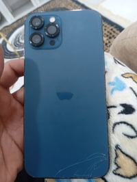 لبيع ايفون12 ابرو ماكس  ذاكرة256  بطارية81  سعر280 07755790188