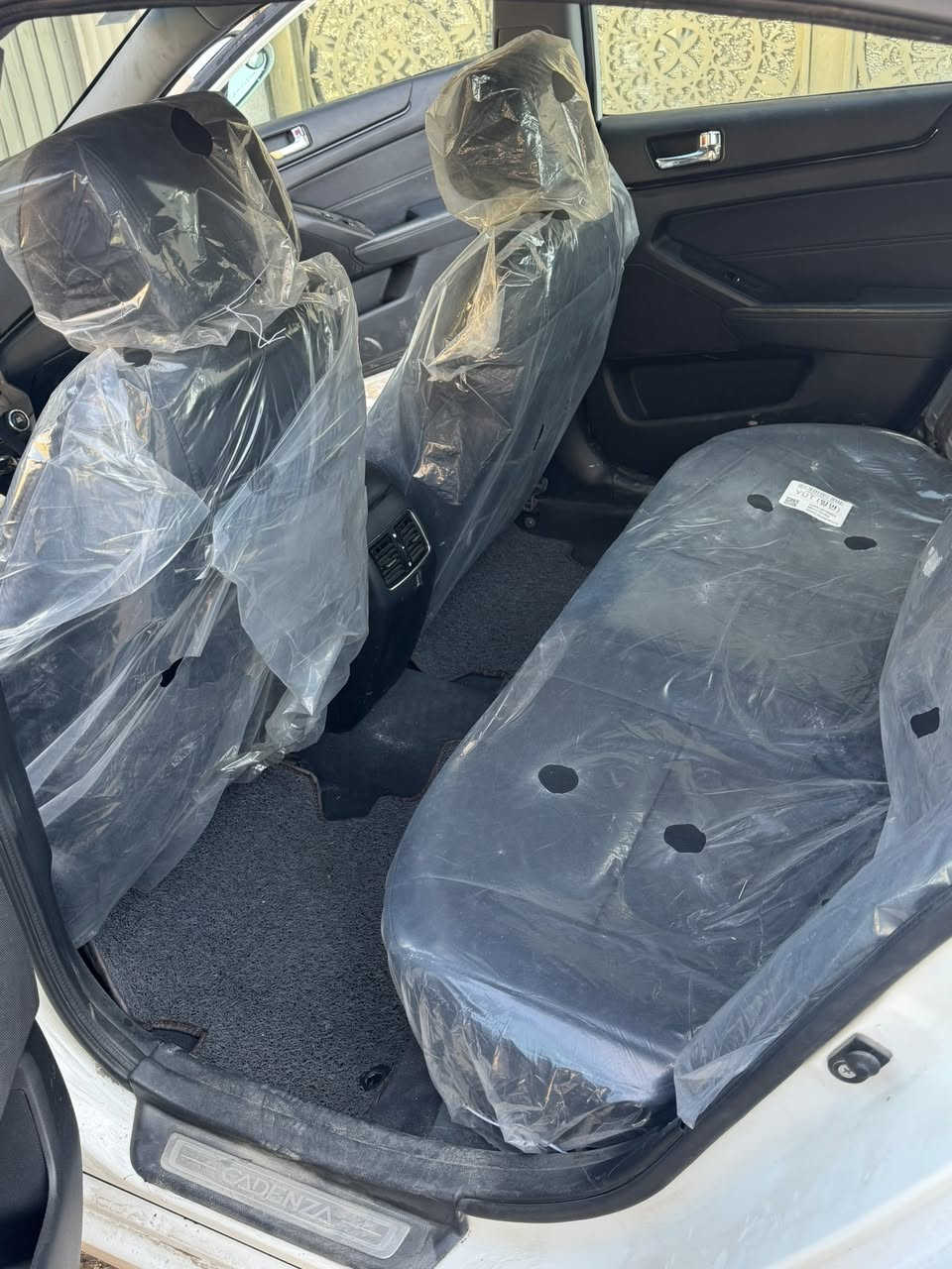 السلام عليكم/كياكادينزا موديل 2011،خليجي فول مواصفات صدر امامي وخلفي جديد تبريد وتدفىه كل شغال تخم تاير استخدام بيت مكينه وكير مكفول صبغ عام اثرجراد حادث جراد جاملغ الأيمن صفحه السايق ومصلح بارد باسمي بانوراما ادامه كامله شغاله شوف العين ما شاء الله مكينه 3500  6 سلندر العنوان الشعب جامع الحق السعر110. ورقه هاتف *********** بيها مجال اشويه وكشنات جديده /ملاحظه مكلف ب نشر اي استفسار لاتصال على الرقم.
