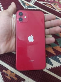 ايفون 11 العادي ذاكره 128 مستبدل شاشه وبطارية 100 جهاز يطفئ ويشتغل كل ...