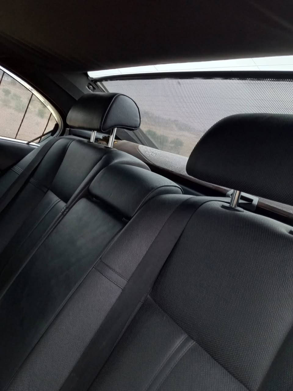 السلام عليكم باخرة ٧٤٥ لبيع السيارة جاهزة من كلشي رقم ادهوك تحويل ثاني يوم مواصفات البآخرة معروفة غنية عن التعريف فول موصفات السعر مناسب ٩٥ لشراي وبيها مجال او مراوس بيم كاسحة نضيفة *********** وأهلا وسهلا
