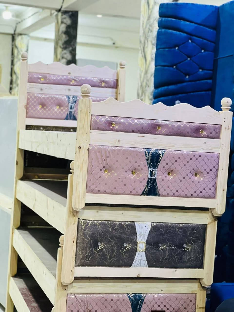 وصول جرابي خشب تزكام وبأسعار مناسبة وجرابي حديد ثقيل تتحمل اوزان ثقيله وبأسعار مناسبة وتخفيضات هائله للاستفسار  و الاتصال واتساب  *********** توجد خدمه توصيل مركز الناصريه والغراف والنصر
