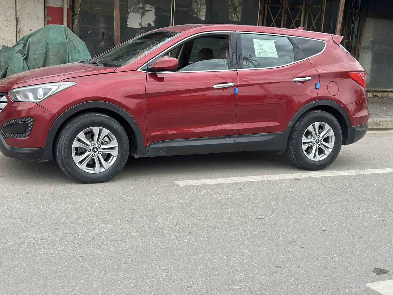 سنتافيه 2016لون احمر
وارد امريكي 
ضرر جاملغ وبنيد بدون دواخل
شرط سونار رسلني ودزلك سونار 
السيارة رادارات حساسات كلة شغال 5راكب مكينة 4 سلندر جديد كير كله جديد حداديه جديده ماشية 98ميل نضافة السيارة 90/بال100
رقم ميسان 
تحويل ثاني يوم بسمنه
السعر125 لاستفسار الاتصال على الرقم ***********
عنوان العماره قضاء الميمونه
