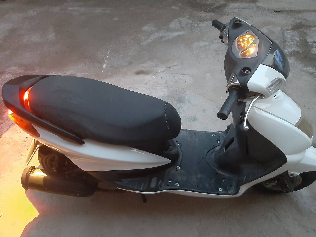 دراجه سكنس نثيه ياباني 110 دراجه كامله مناقصها شي مكاني بغداد الرشاد سعرها 450 وبيها مجال قليل الاتصال ***********
