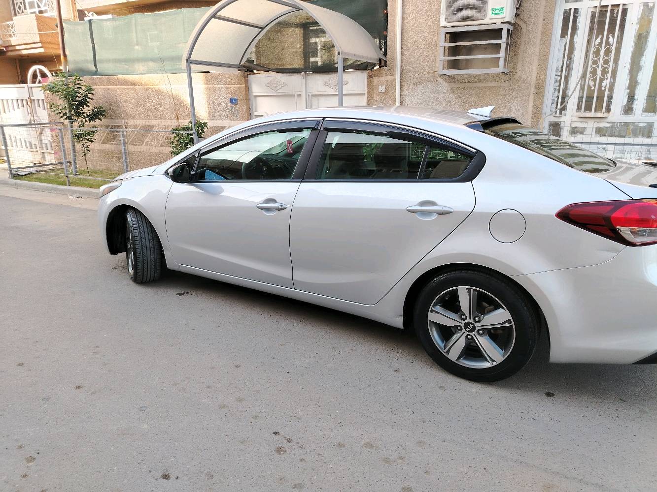 فورتي ٢٠١٨ وارد امريكي
رقم اربيل سنويه ساقطة
شاشه عطلات حساس تايرات
مود درايف ٣ وضعيات قيادة
شاشه جبيرة وكامرة شركة
حافظه نضارة وحافظه قفل
كير مكينه تبريد اير باكات شركة
صور حادث امريكة موجود
وصار بيهة حادث بالعراق ونصبغ فقط جوة الرقم الخلفي وموجودة الصورة
صدر جديد تخم تاير وسبير جديد
مكينه دوش السيارة ماشيه ٩٨ وقابل للزيادة
تحويل مباشر سعر السيارة ١٣٢ وبي مجال
*********** وبي واتساب
السيارة ببغداد بالغزاليه تجي وتدلل
السيارة مال بيت ممتعوبه ومتحتاج تصرف عليهة
بيهة اربع شخوط من تجي تشوفهن