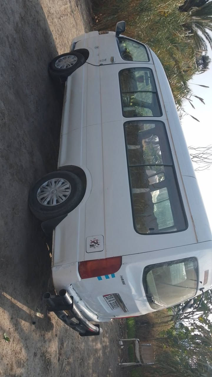 سياره جنبي 2014 سنويه 31 السعر 67 مجال بسيط ***********
