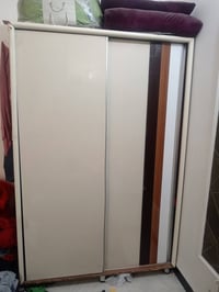 كنتور • ميز تلفزيون • مستعجل