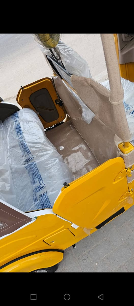 السلام عليكم تكتك باجاج  رقم وسنويه رقم انكليزي مديل 2021شهر 12   التكتك جاهزه كبل للشارع ما تذب عليه ربع دينار شغل وطلع المحرك مجفت شركه  باقي التفاصيل اتصل ***********ساكن بصره تنومه السعر 7250
