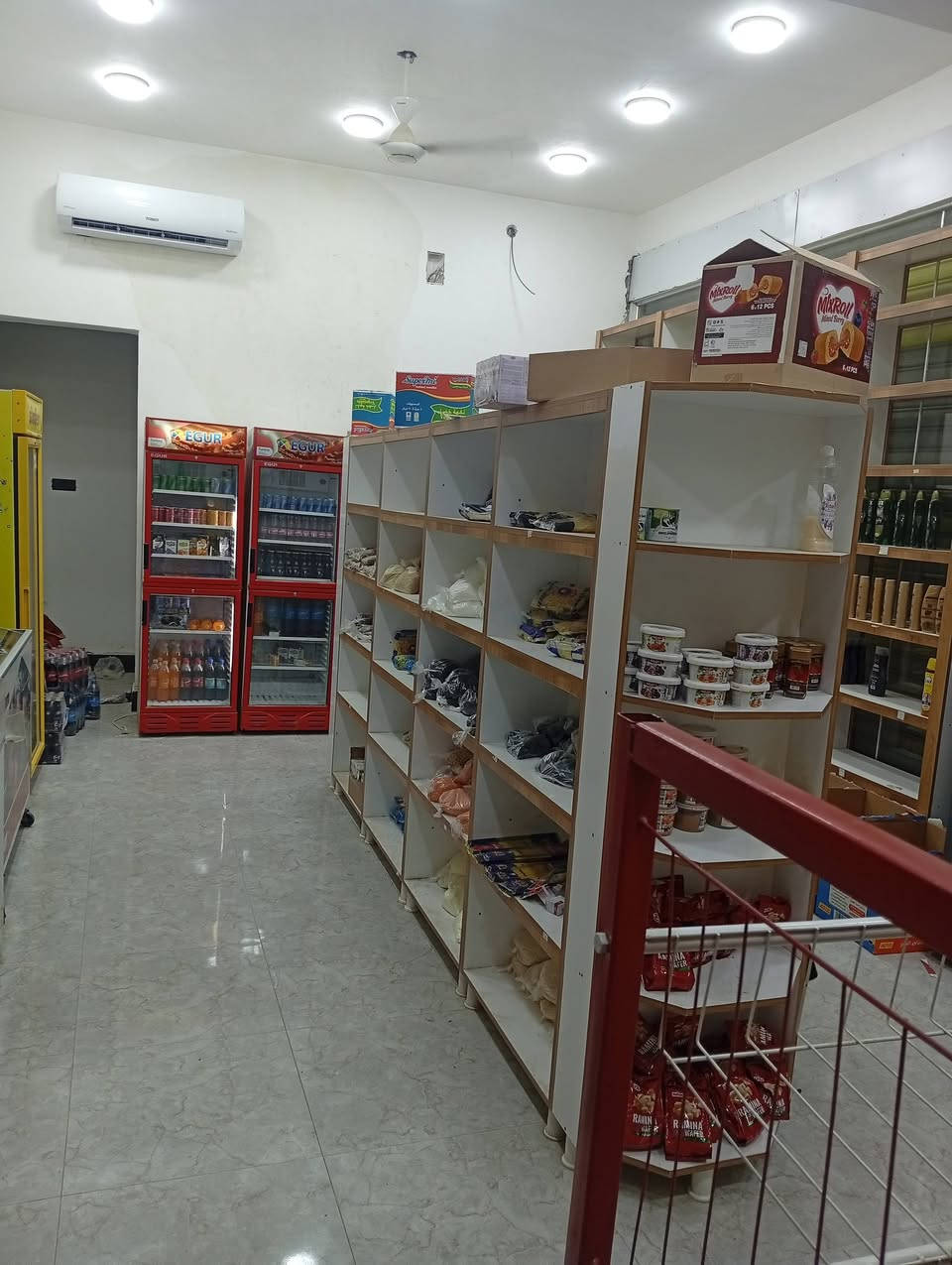 سلام عليكم
بيت ركن 👉 للبيع المساحه 150نهايت شارع ابو لبنان بلسايدين الجدد مقابيل المدارس بيت بي مجاري +ماي +كهرباء كاملات مئسسات باقي ليه وبياض شقتين بي فوك مخططات لاستفسار *********** خابر وبيك خير وتدلل
