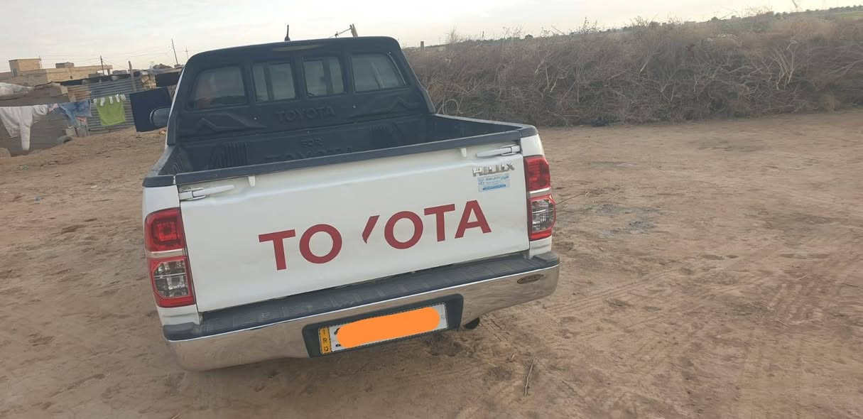 سلام عليكم بيكم فلاونزه 2015 مكفوله كفاله عامه  رقم ميسان  نكليزي سنويه جديده سعر220 وبيها مجال  المكان ميسان ***********             ***********
