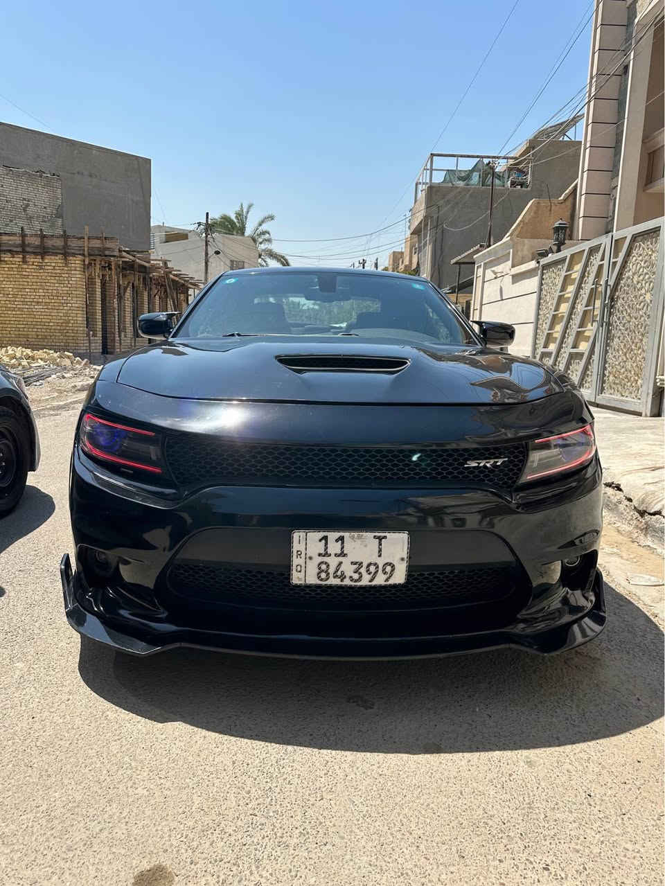 السلام عليكم دوج جارجر ٢٠١٦ sxt محدث كت كامل srt 
وارد امريكي حادث خلفي بدون ايرباك سليم كله 
مكينة وكير مكفولات بلاديات 
رقم بغداد  انكليزي بأسمي سنوية ٢٠٢٨
ماشية ١١٧ ميل جايه من امريكا ماشية ٤٩ صور الحادث موجودة عندي ورقم الشاصي هم موجود
صبغ فقط جاملغ الايمن والايسر الخلفيات قبغ الجنطة مبدلة بلادي على ايدي نفس اللون 
مبدل بنيد تحديث بلادي مال دايتونه ٥٧٠٠ ماروني وصابغه اسود البنيد البلادي موجود عندي ومكفول والفيديو مال تحديث هم موجود
تبريد ثلج قطعتين ومنفصل  
منظومة زنون ولد متغير وعدسة عين الشيطان 
ادامة كامله كل السياره صدر خلفي يحتاجلها 
السياره من الدوام للبيت ومن البيت للدوام ما متعوبة  
السعر ١٧٥ ورقة وبيها مجال بسيط 
للاستفسار *********** موجود واتس اب 
الدورة شارع ابو طيارة بغداد, العراق
