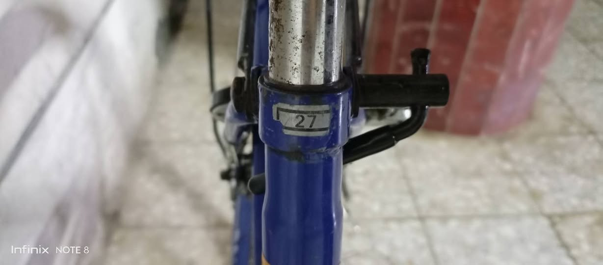 بايسكل البيع بناتي بي بس اسيبايه طاكه 
ابريكات امامي وخلفي بي 
رايده 50وبي مجال 
بكاني بغداد البلديات
رقم ***********
