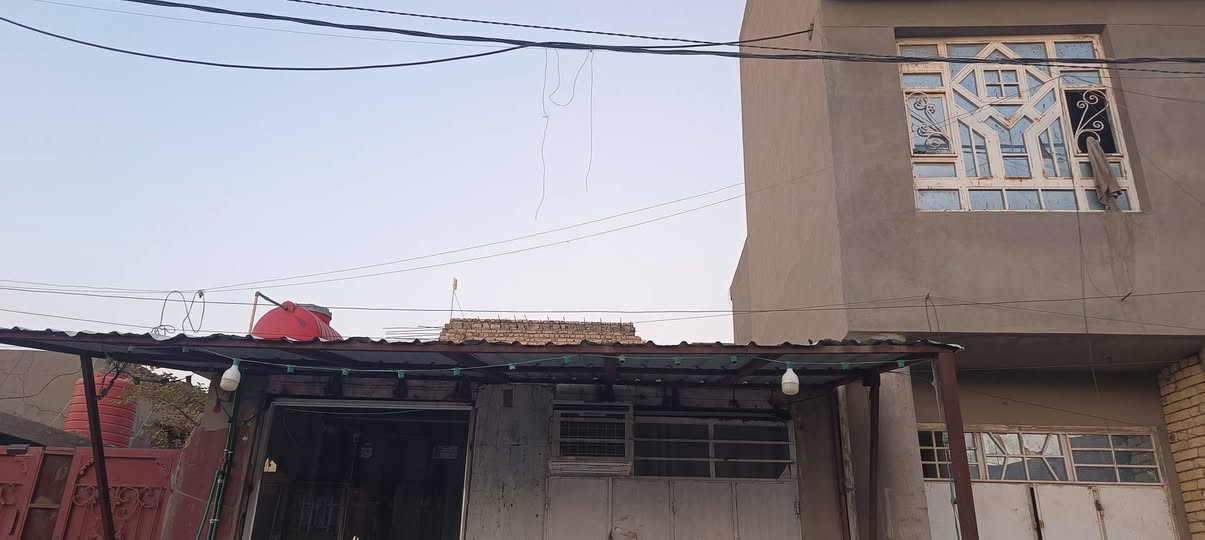 السلام عليكم ورحمة الله قمريه لبيع طول 6×4
مكان زين قوس هاذه رقمي  ***********
