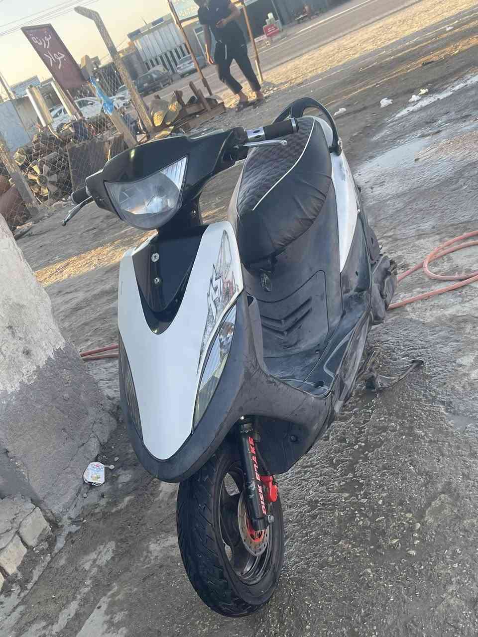 دراجه ماكس ختم واحد مكفوله من كلشي صاره شهرين من طالعه من الوكيل بعده على البلاد شوفت عينك ***********
