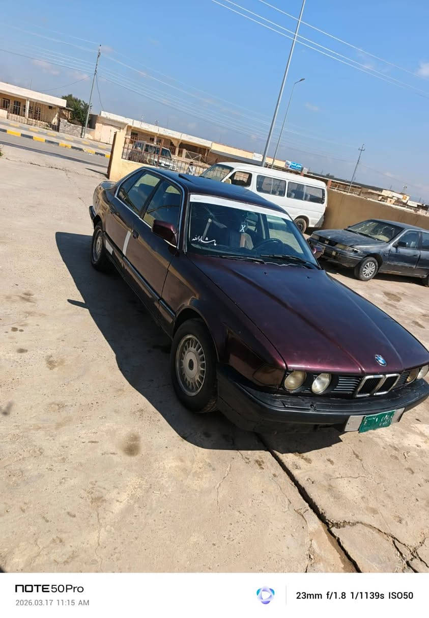 السلام عليكم بي ام للبيع 735 رقم نينوى شرط  التحويل محرك جديد صدر جديد تايرات جدد السعر 24 الاستفسار ع رقم ***********
