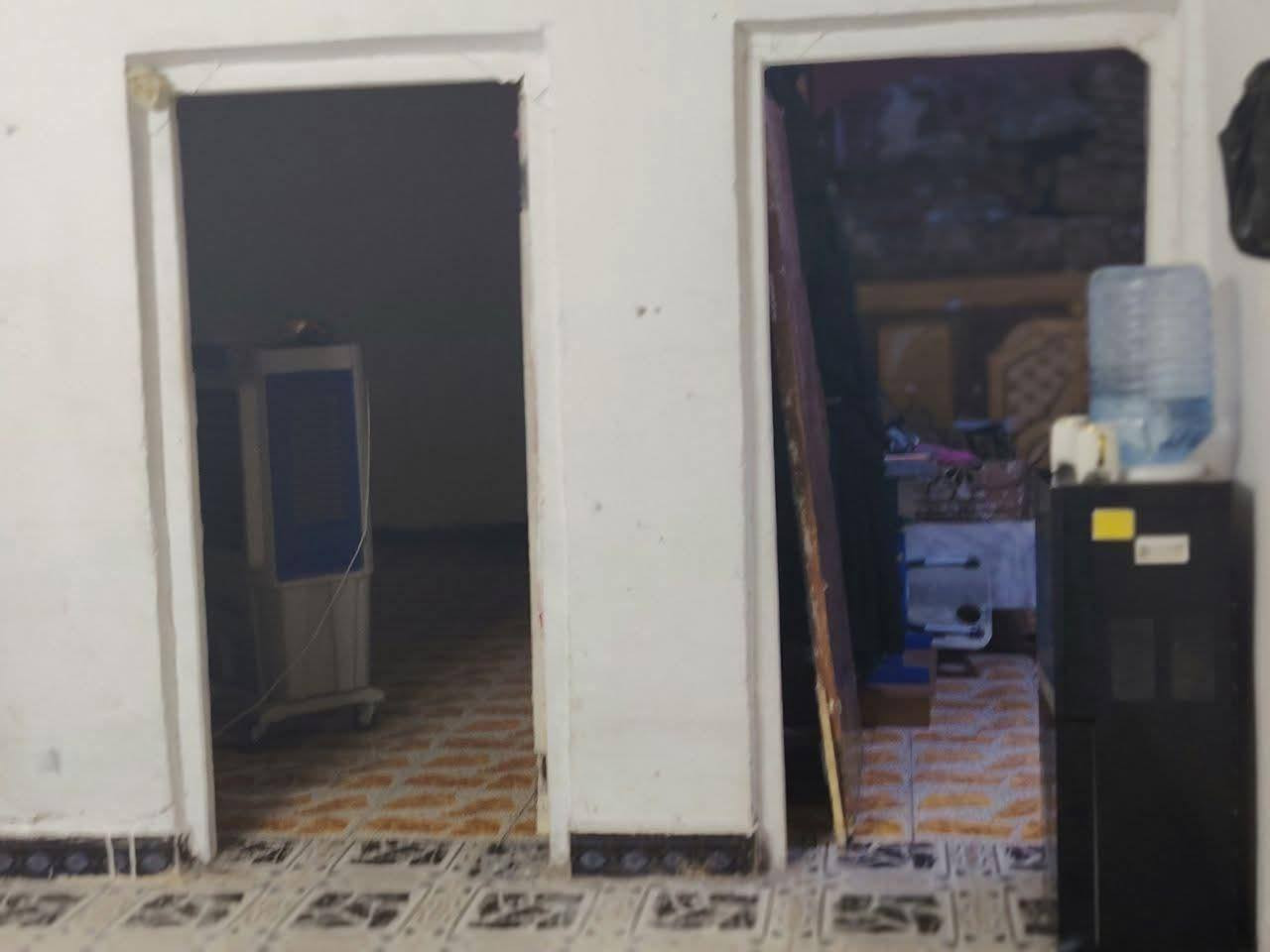 السلام عليكم
بيت للبيع 200 متر العنوان:  السماوة حي سبعة نيسان قرب صيدلية اكستراالبيت طابو زراعي 
الشارع مقرنص +انترنيت ضوئي 
البيت يتكون من3 غرف نوم مطبخ صالة براني حمامات داخلية و خارجية وحديقة البيت يتكون من طابقين الطابق الثاني غير مكتمل 
للأستفسار ↙️⬇️↘️التواصل 
🏠🏠🏠🏠🏠🏠🏠🏠🏠🏠
#مكتب_السراج_للعقارات_و_المقاولات
***********📞
📍عنوان المكتب 📍السماوة _تقاطع الحيدرية _محلات ملعب المثنى
