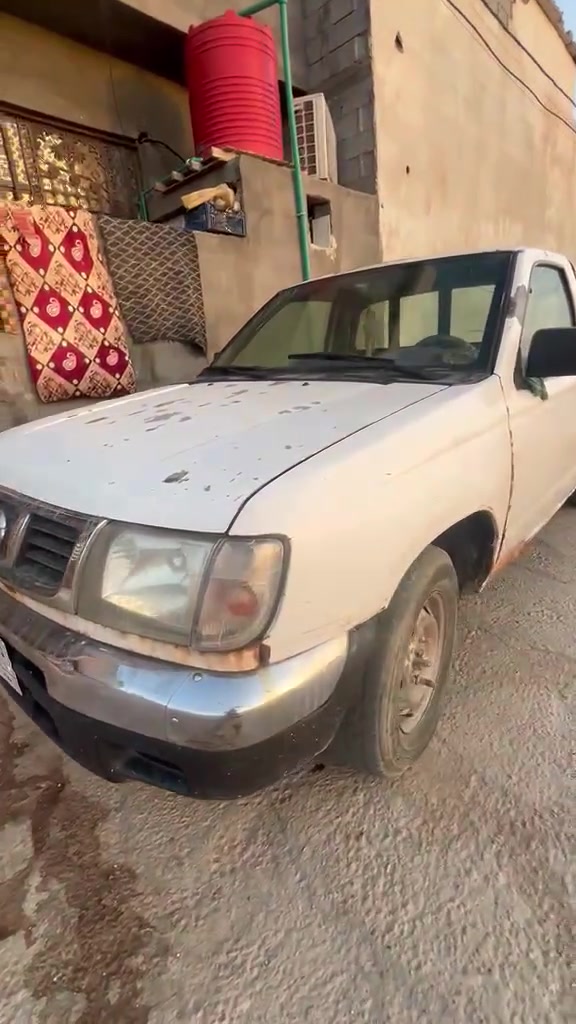 السلام عليكم بيك ام للبيع موديل 2002 مكينه جديدة حداديه جديدة شاصي نضيف ابسمي السيارة السعر 58 وبيها مجال تواصل فقط واتساب أو رقم ***********
