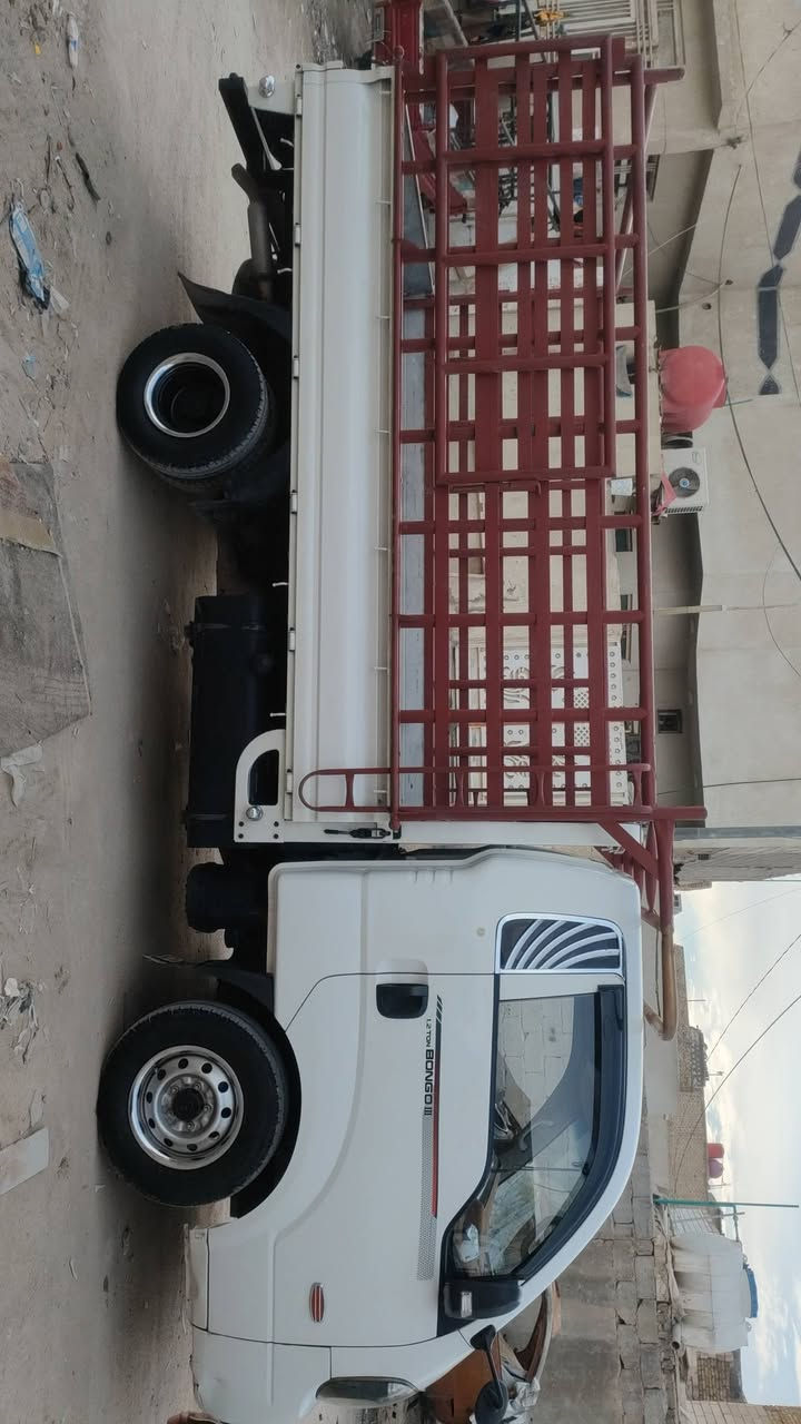 كيا مسكر ادبلو جاف مديل 2017  قبل شهر شديتلها طابوكه جديده  رقم بابل مكانها كربلاء المقدسة  بيه شخط مال  ستوته بالباب السايق  ما ماثره ع باب 
سياره تاخذها كبل للشارع ربع ما تذب عليها ***********
