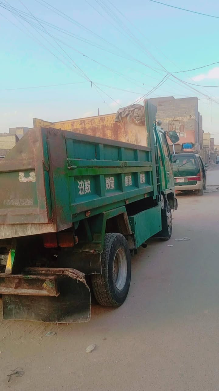 السلام عليكم هينو طيره مكينه ٧٠عادي رقم دياله بسمي موديل ٩٧
السيره مو بلادي قلاب محوره بسنويه قلاب السيره خير من الله لاتبخير لا تنقيس مكانها بغداد البلديات 
اتصل ***********
