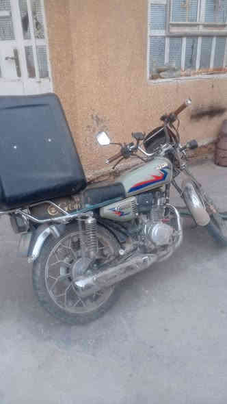 السلام عليكم دراجه ايراني للبيع خمسه كير شراي متواجد واتساب 2025 شهر 4/27 اوراق كامله السعر خاص الله يشهد غسل مغاسله متروكه *********** بصمه عن بعد
