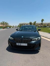 Bmw 330i كلين تايتل فول مواصفات موديل ٢٤ ماشيه ٣٢ مايل مرقمه وجاهزه وم...