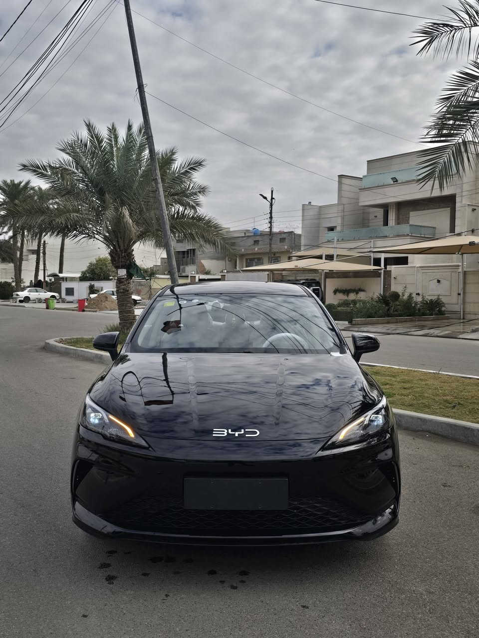 🔥🔥سيل 5 موديل 2025 مواصفات 🔥 🔥
                🔥🔥السعر ولا غلطه  🔥🔥
          
((((((.شاحنه اصليه . أرضيات اصليه . بصمه + كارت . وباقي الملحقات 🖤))))))))————————————————————————————-
🚗تصميم عصري.. أداء اقتصادي.. وتقنيات المستقبل بين يديك
 
المواصفات // 
داخل جلد ابيض . حساسات . رادارات . نسخه 2100 كلم . 
شاشه مع كاميرا  .ويل كب نيكل . وباقي التفاصيل .معروفه 

...اخوان السياره زيرو مرقم بغداد كامل مشدودلها لوحات رقم شبه المميز بدون لا دلاليه ولارسوم تحويل 
اكرر السياره زيرو ماشيه على كد الترقيم فقط 
السعر  20.000.000 مرقم كامل شامل رسوم 
والي بل معارض جاي يعرضون 20 مليون بدون ارقام وتلحك دلاليه وعقد مروري 
للاستفسار اكثر اتصل ***********
العنوان بغداد الكرخ 
واسف على الاطاله
