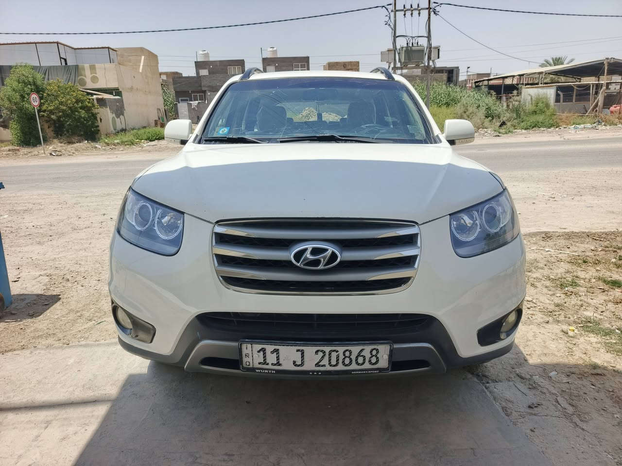 السلام عليكم.
هونداي سنتافي 2012 خليجي محرك 2400 دوش. 
فول مواصفات عدا البصمة  رقم بغداد انكليزي باسمي سنويه جديده . 
كير ومحرك وحدادية وتبريد كله جديد. 
بيهة فقط قطعتين صبغ البنيد بدون ضرر رش اثر فابلون وباب خلف الصدر فقط...
باقي كله مكفولة بدون اي تبديل لو فتح  او دواخل. 
المواصفات.. 
شاشة +كامرة دوارة+كامرة ابلادية ب جامة الصغيرة. 
فتحه سقف. 
حساسات خلفية. 
سبعه راكب. 
ثلاث قطع تبريد. 
داخل بيجي. 
تحكمات ستيرن. 
ويل فراشة كروم. 
السعر 138
بابل /ناحية الإمام/منطقة علي بن الحسين.
***********

