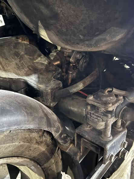 السلام وعليكم ماكس قجمه كلها شغاله سلف وهندر بس الباتري مالها تعبان مرات يشغل ومرات يدير على كيف 
اشاير لايت بك لايت هورن كله شغال دراجه جنت تاركه 
السعر ٣٥٠ وبيها مجال مكاني بغداد الجديده شارع المسبح ***********
