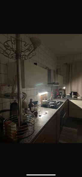 سلام عليكم كاونتر نضيف جدا خشب ام دي أف أمريكي تواصل حاص سعر مناسب ***********
