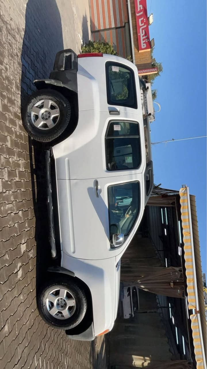 السلام عليكم نيسان اكستيرا 2008 للبيع وارد امريكي محرك  6 سلندر 4000 بدون حادث بدون صبغ مجرد شخوط بالخارج قليله مثل ممبين بالصور مبدل بيها محرك جديد تخم نوزلات وبلكات جديد باتري جديد رقم خصوصي بغداد امانة الله السيارة نظيفة وكاملة مال شارع السعر 93$
الرقم :***********
