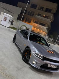 للبيع او مراوس ويفضل جيب. جارجرsrt اصل  موديل٢٠١٥  خليجيه وكاله هارلهم...