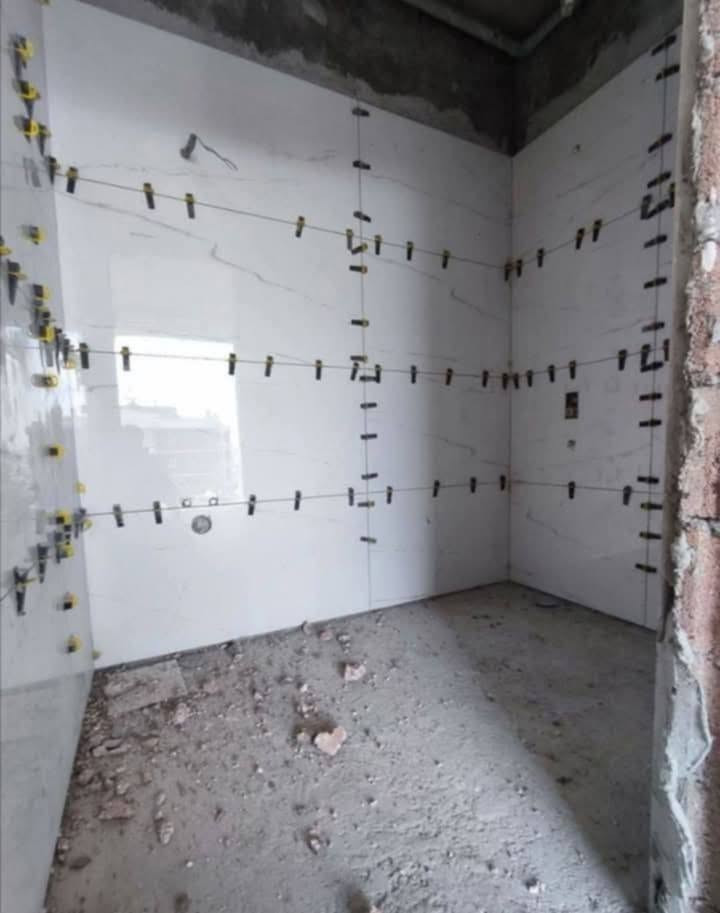 السلام عليكم خلفه سيراميك ارضيات درج شغل درجة أولى تسليم مهندس الأرضية ٧ والجدار ٨ والدرج ١٠.   اتصل وتدلل *********** بيه واتساب
